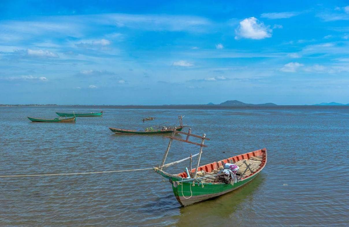 Hotel De La Plage Kep Eksteriør bilde